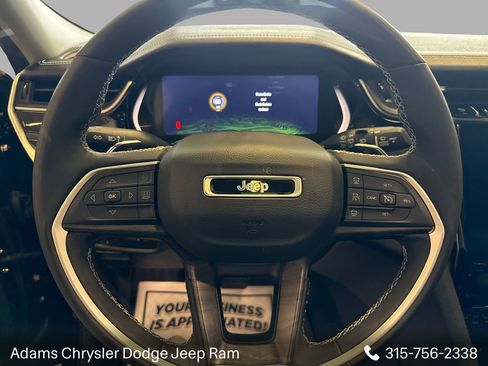 Used 2023 Jeep Grand Cherokee 4WD 4xe image 15