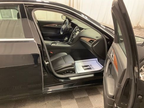 Used 2019 Cadillac CTS Luxury image 9