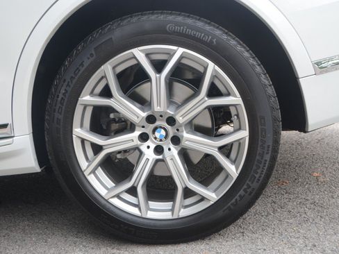 Used 2025 BMW X7 xDrive40i AWD/4WD image 24