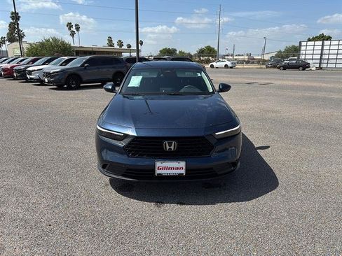 Used 2023 Honda Accord EX image 2