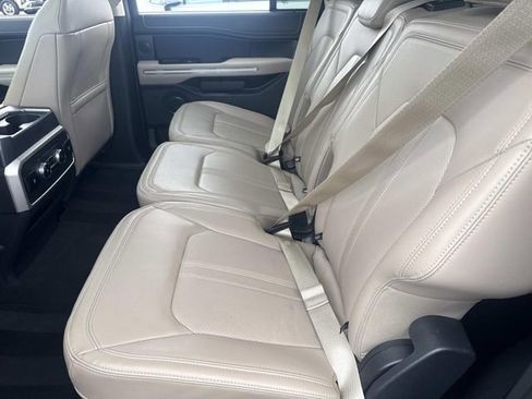 Used 2024 Ford Expedition Max Limited AWD/4WD image 16