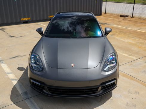 Used 2018 Porsche Panamera 4 image 21
