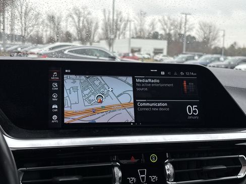 Used 2020 BMW Z4 M40i w/ Premium Package image 25