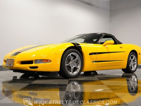 Used 2000 Chevrolet Corvette Convertible w/ Memory Pkg image 22
