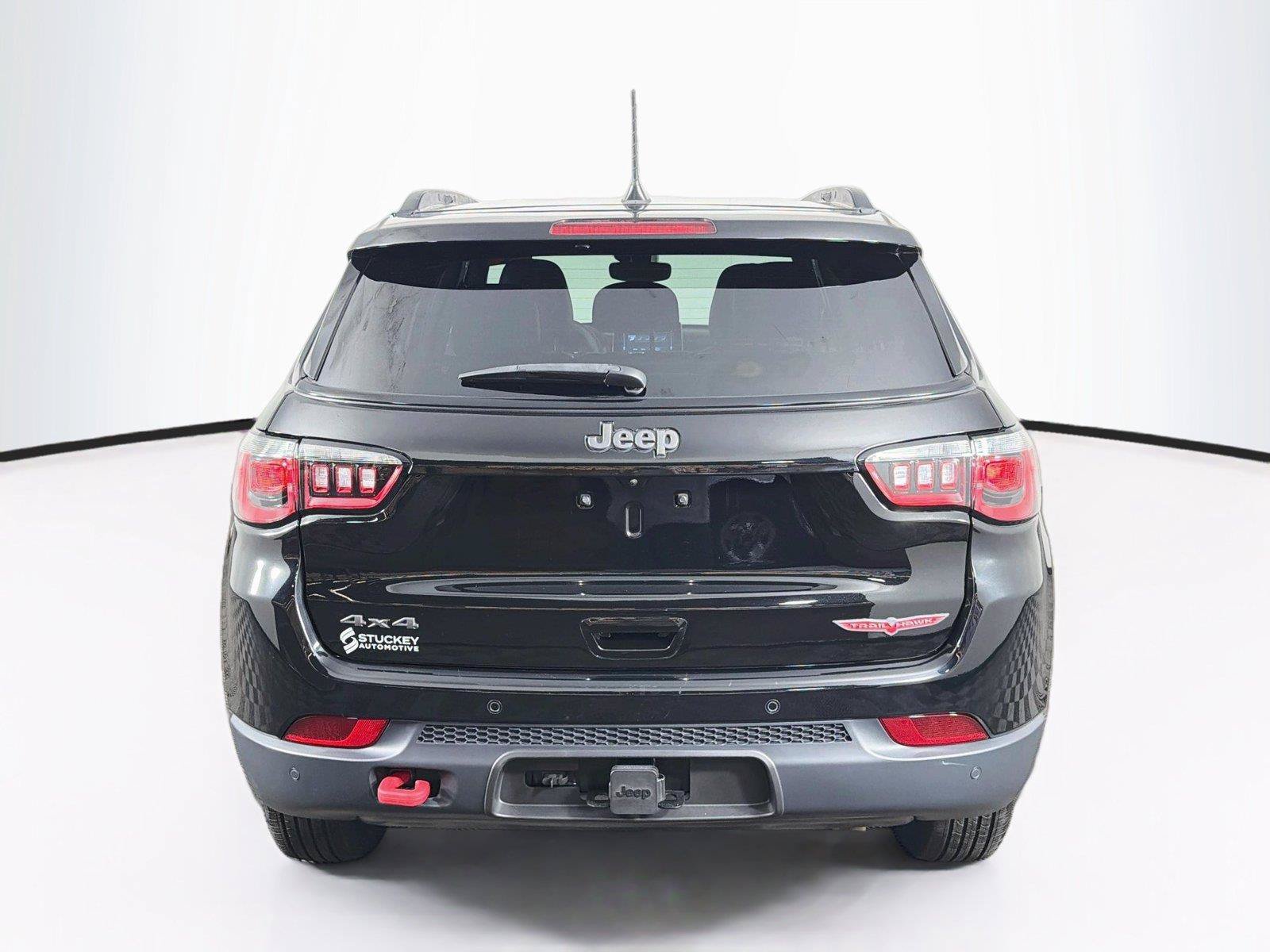 Used 2023 Jeep Compass Trailhawk w/ Sun and Sound Group AWD/4WD image 10