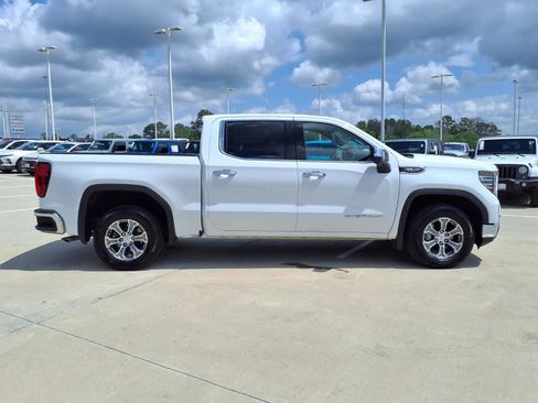 Used 2024 GMC Sierra 1500 SLT RWD image 5