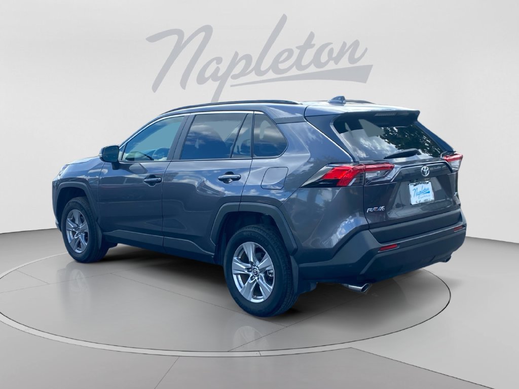 Used 2024 Toyota RAV4 XLE w/ Convenience Package FWD image 3