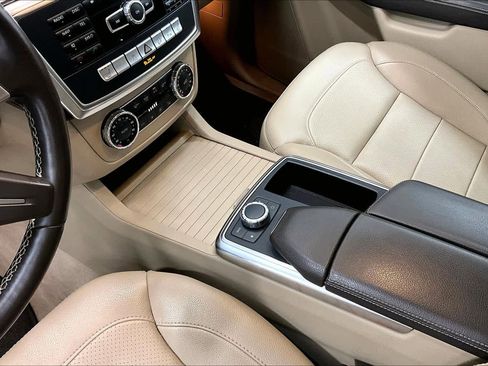 Used 2013 Mercedes-Benz ML 350 BlueTEC 4MATIC image 16