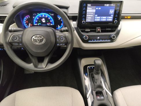 Used 2022 Toyota Corolla LE image 22