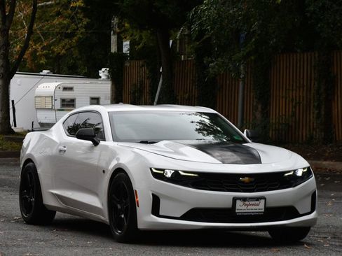 Used 2019 Chevrolet Camaro LT image 12