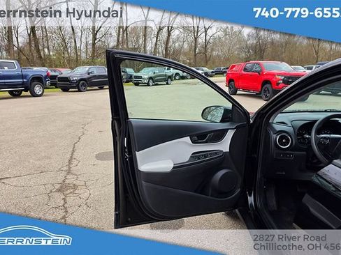 Used 2023 Hyundai Kona SEL w/ Cargo Package AWD/4WD image 14