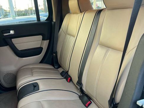 Used 2008 HUMMER H3 Luxury AWD/4WD image 7