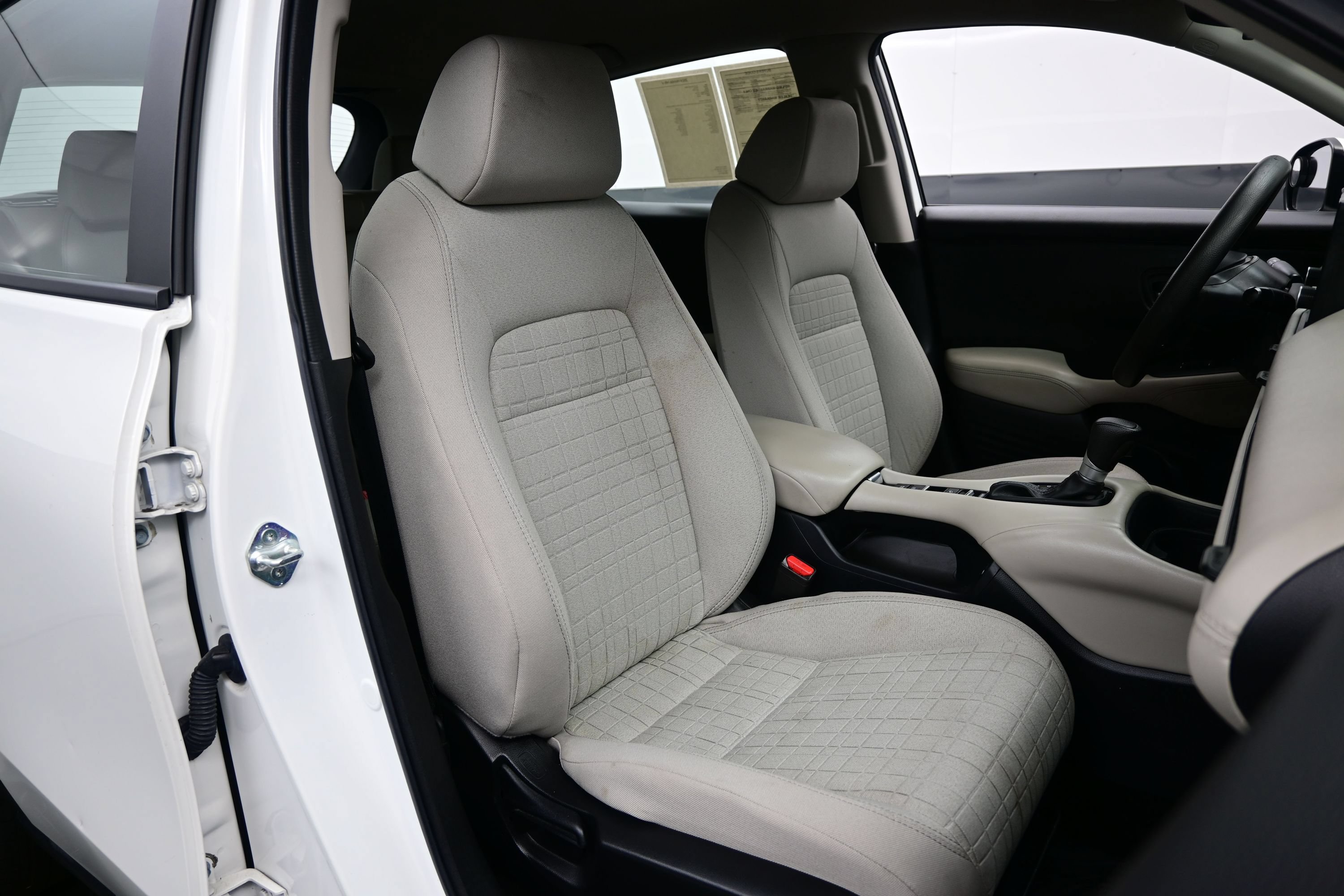 Used 2024 Honda HR-V LX image 13