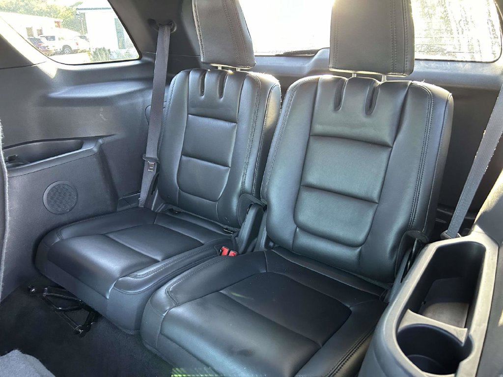 Used 2013 Ford Explorer XLT FWD image 13