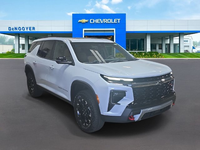 New 2027 Chevrolet Traverse Z71 w/ Enhanced Driving Package AWD/4WD image 4