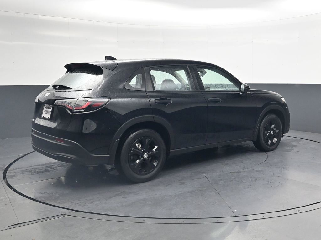 Used 2024 Honda HR-V LX image 5