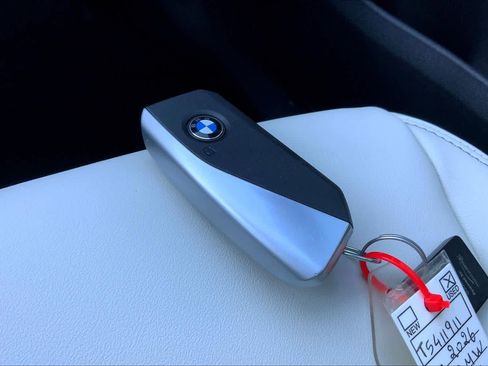 Used 2026 BMW X1 xDrive28i w/ Technology Package image 14