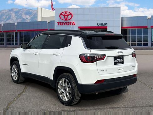 Used 2025 Jeep Compass Limited image 5