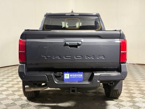 Used 2024 Toyota Tacoma TRD Sport w/ TRD Sport Upgrade Package AWD/4WD image 5
