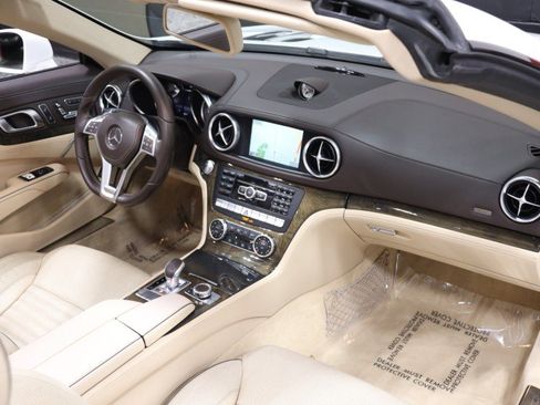 Used 2015 Mercedes-Benz SL 400 image 39