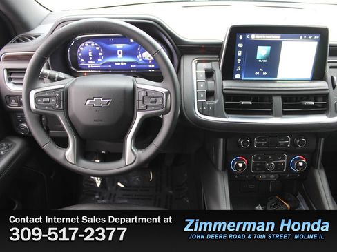 Used 2023 Chevrolet Suburban Z71 w/ Luxury Package image 14
