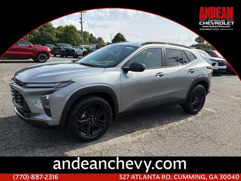 New 2026 Chevrolet Trax ACTIV FWD image 1