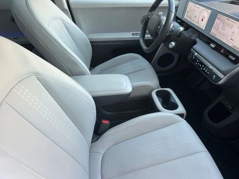 Used 2024 Hyundai Ioniq 5 Limited image 16