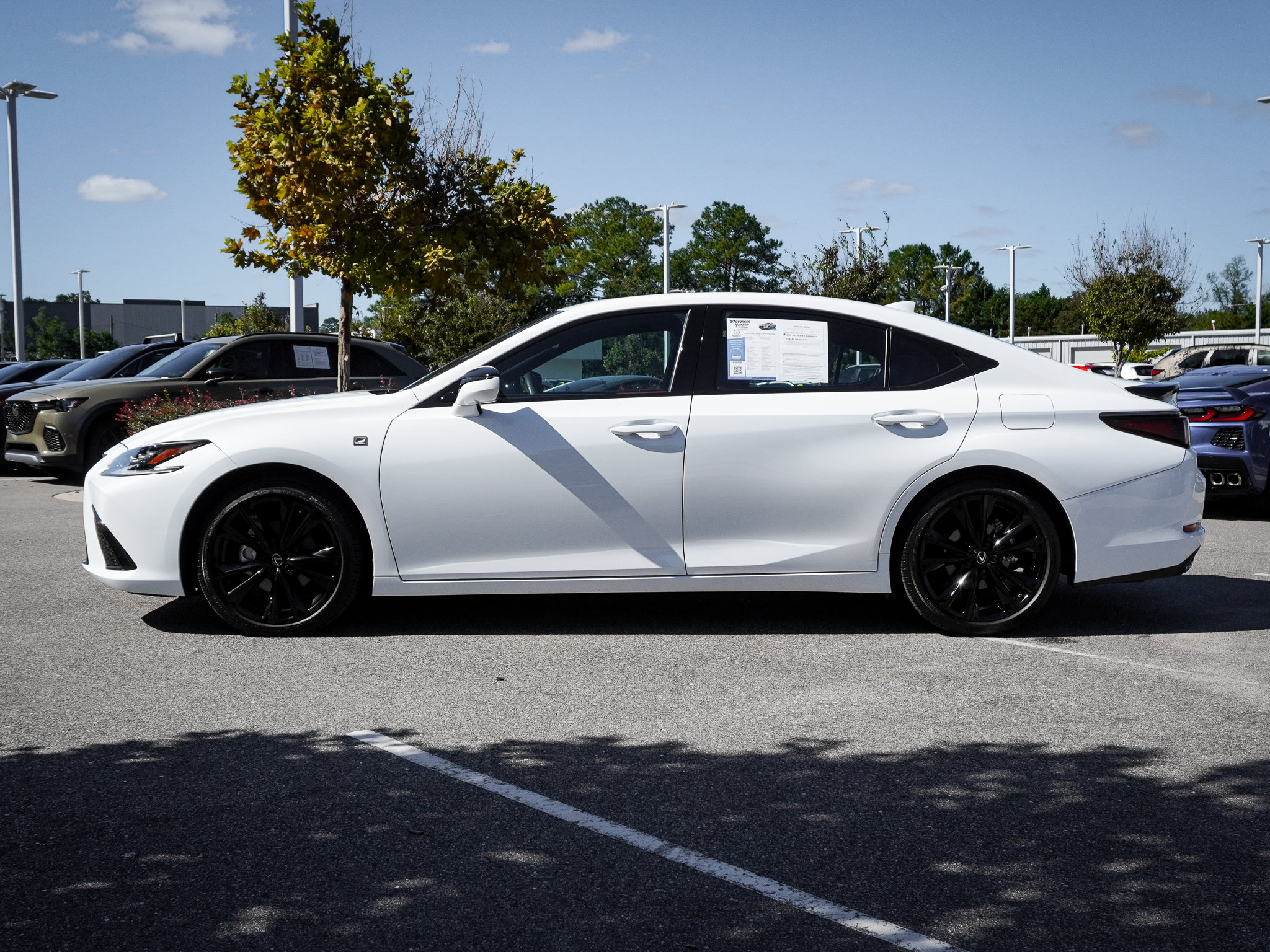 Used 2025 Lexus ES 350 F Sport w/ Accessory Package (Z1) FWD image 7