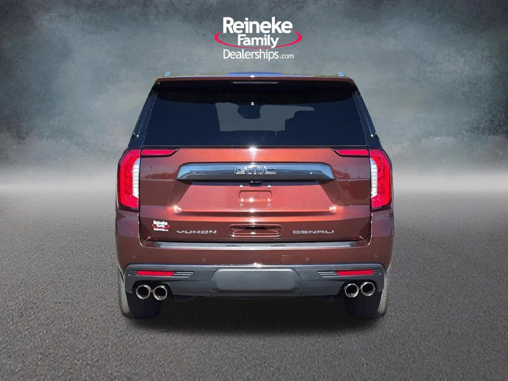 Used 2023 GMC Yukon XL Denali Ultimate AWD/4WD image 7