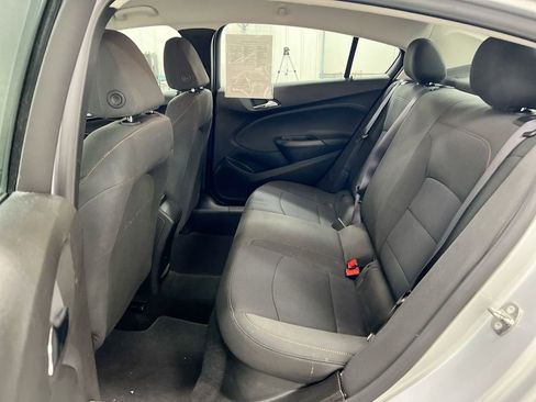 Used 2017 Chevrolet Cruze LS FWD image 25