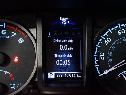 Used 2016 Toyota Tacoma TRD Off-Road w/ Towing Package AWD/4WD image 17