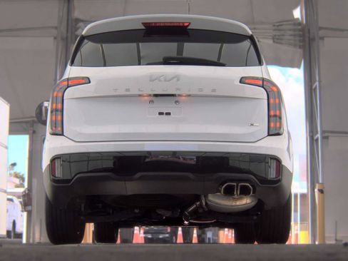 Used 2024 Kia Telluride EX X-Line AWD/4WD image 17