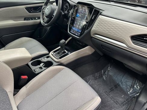 Used 2025 Subaru Forester Premium AWD/4WD image 21