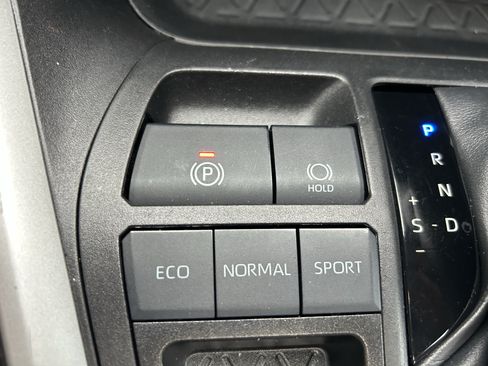 Certified 2023 Toyota RAV4 XLE Premium FWD image 33