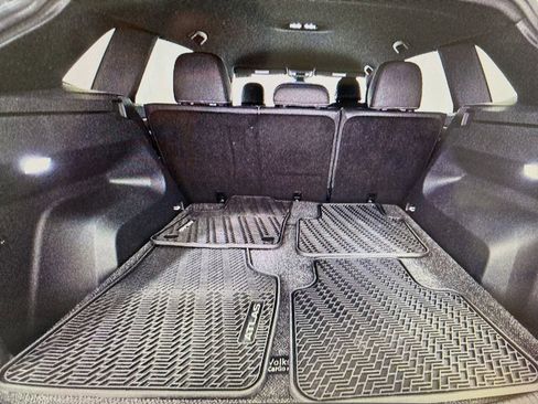 Used 2026 Volkswagen Atlas Cross Sport SE FWD image 10