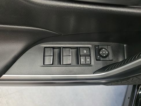 Used 2025 Toyota RAV4 XLE image 15