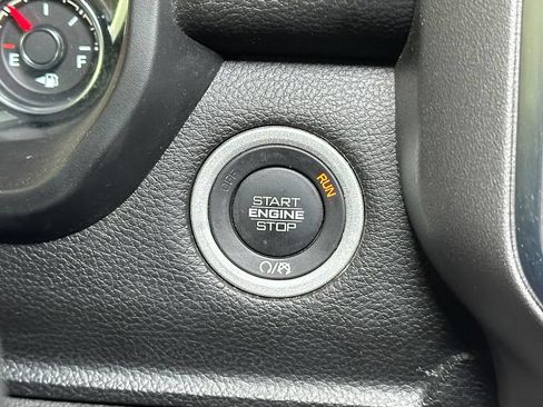 Used 2025 RAM 1500 Big Horn AWD/4WD image 28