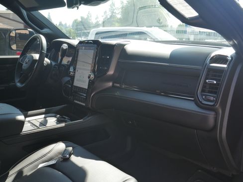 Used 2022 RAM 3500 Limited AWD/4WD image 35