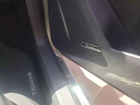 Used 2015 Volkswagen Tiguan R-Line image 41