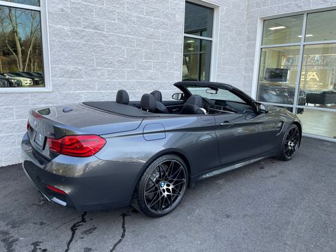 Used 2018 BMW M4 Convertible RWD image 36