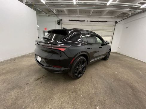 Used 2024 Chevrolet Equinox EV RS image 6