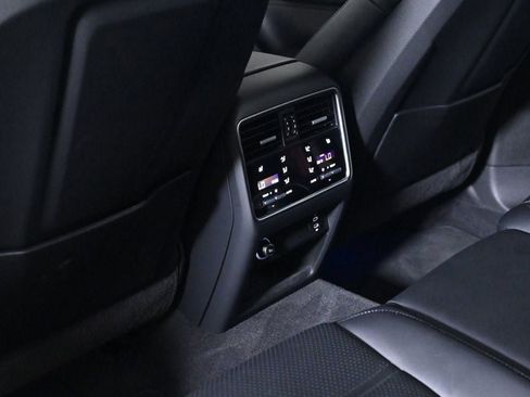 Certified 2023 Porsche Cayenne GTS AWD/4WD image 20