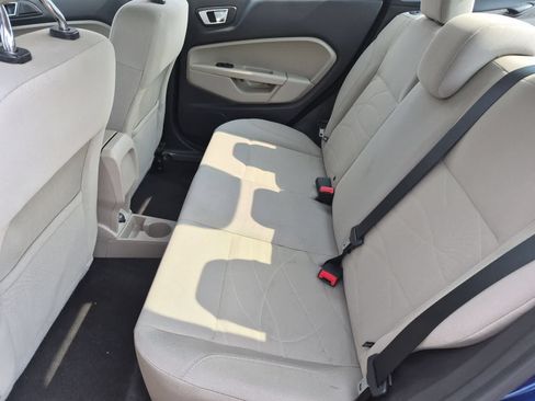Used 2016 Ford Fiesta SE w/ Cold Weather Package FWD image 19