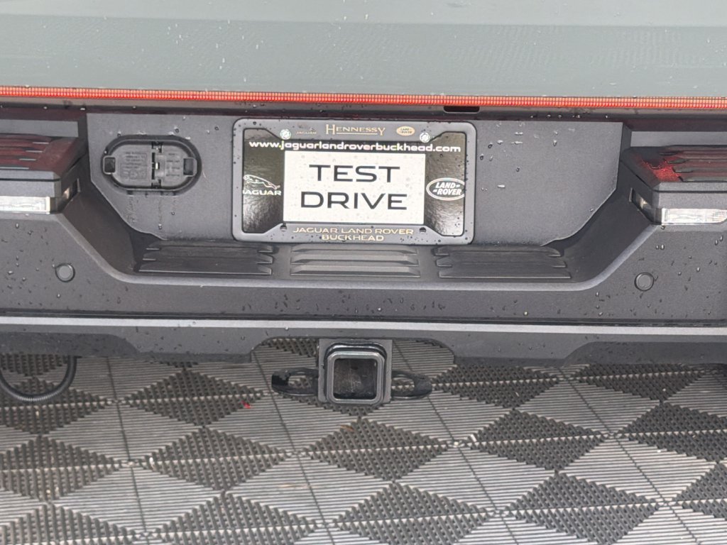Used 2026 Toyota Tundra Limited AWD/4WD image 8