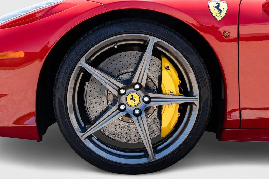 Used 2013 Ferrari 458 Italia Coupe RWD image 65