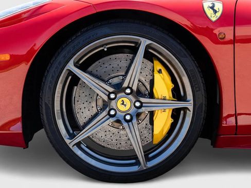 Used 2013 Ferrari 458 Italia Coupe RWD image 65