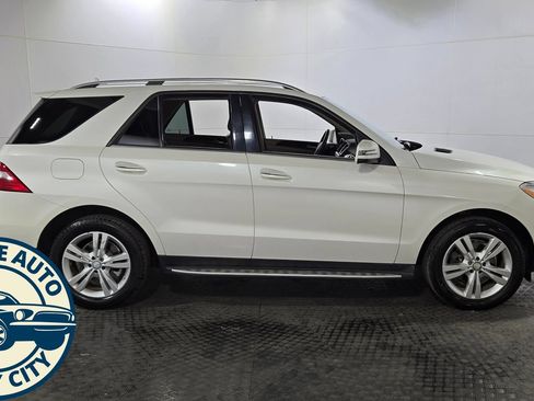 Used 2014 Mercedes-Benz ML 350 4MATIC w/ Premium 1 Package image 8