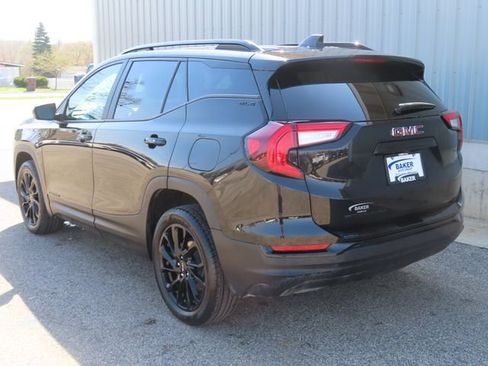 Used 2024 GMC Terrain SLE w/ Driver Convenience Package AWD/4WD image 8