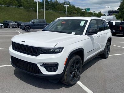 New 2025 Jeep Grand Cherokee Limited w/ Black Appearance Package