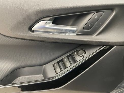 New 2026 Chevrolet Equinox LT w/ Safety and Technology Package AWD/4WD image 9